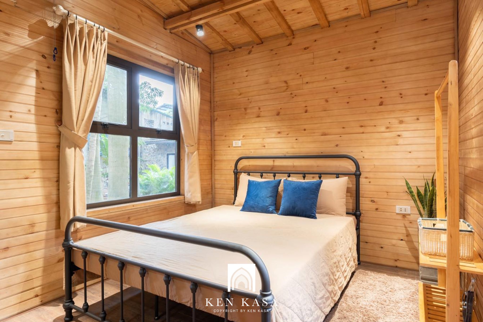 mẫu thiết kế phòng homestay bằng gỗ Hygge House Hà Nội